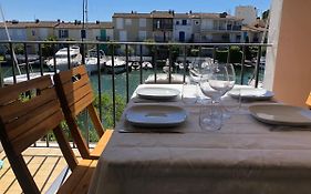 Charmant Studio 2/4 pers à Port Grimaud